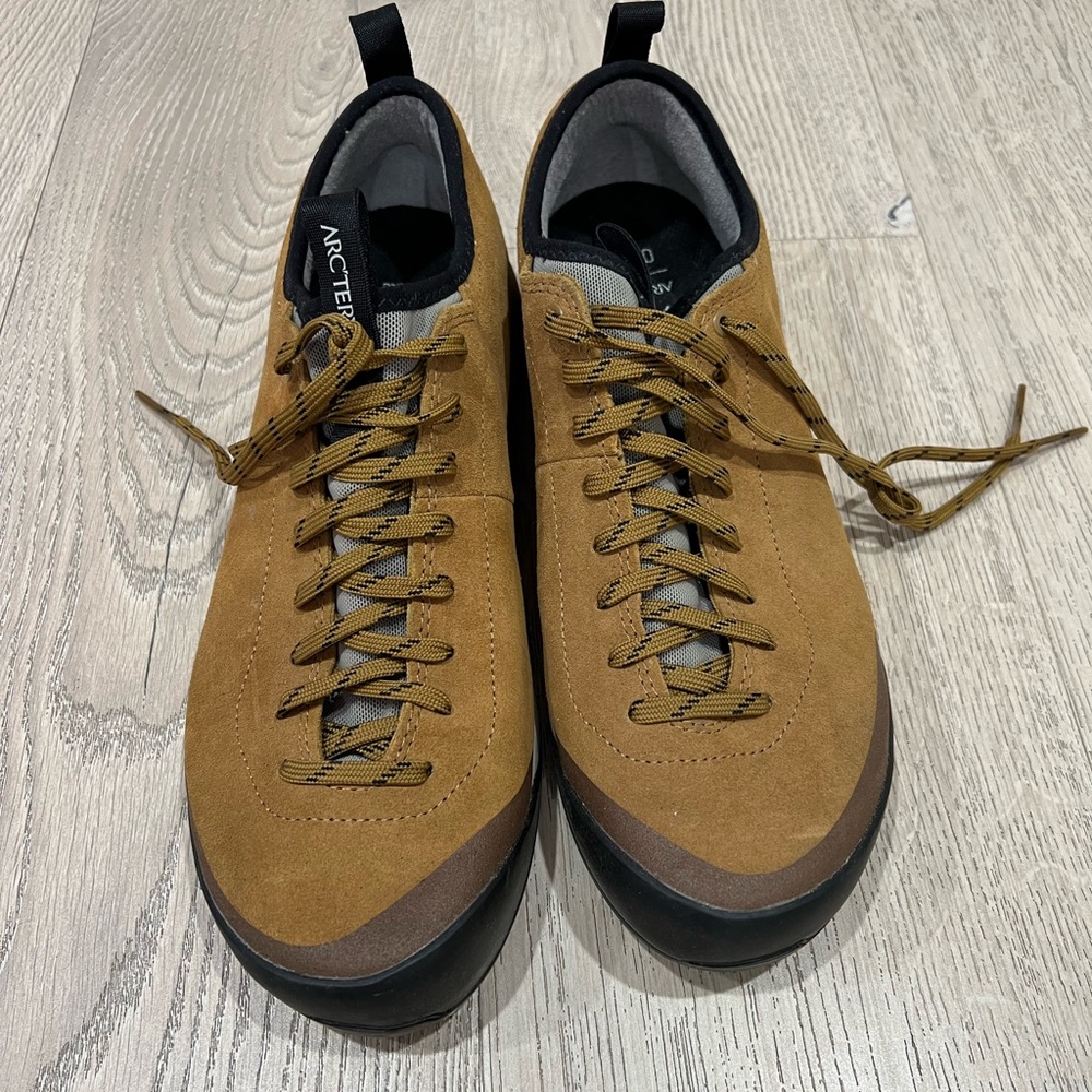 Men’s Arc'teryx Ortholite Sneakers, sz 10.5